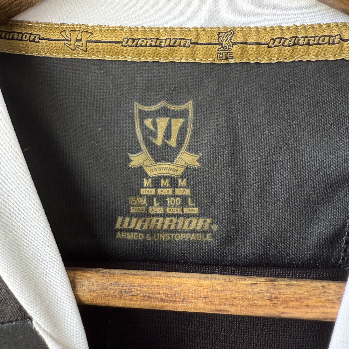 Liverpool 2013-14 Warrior Away Jersey (M)