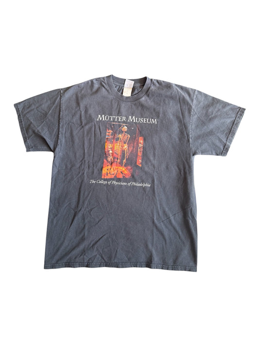 Mütter Museum Tee (L)