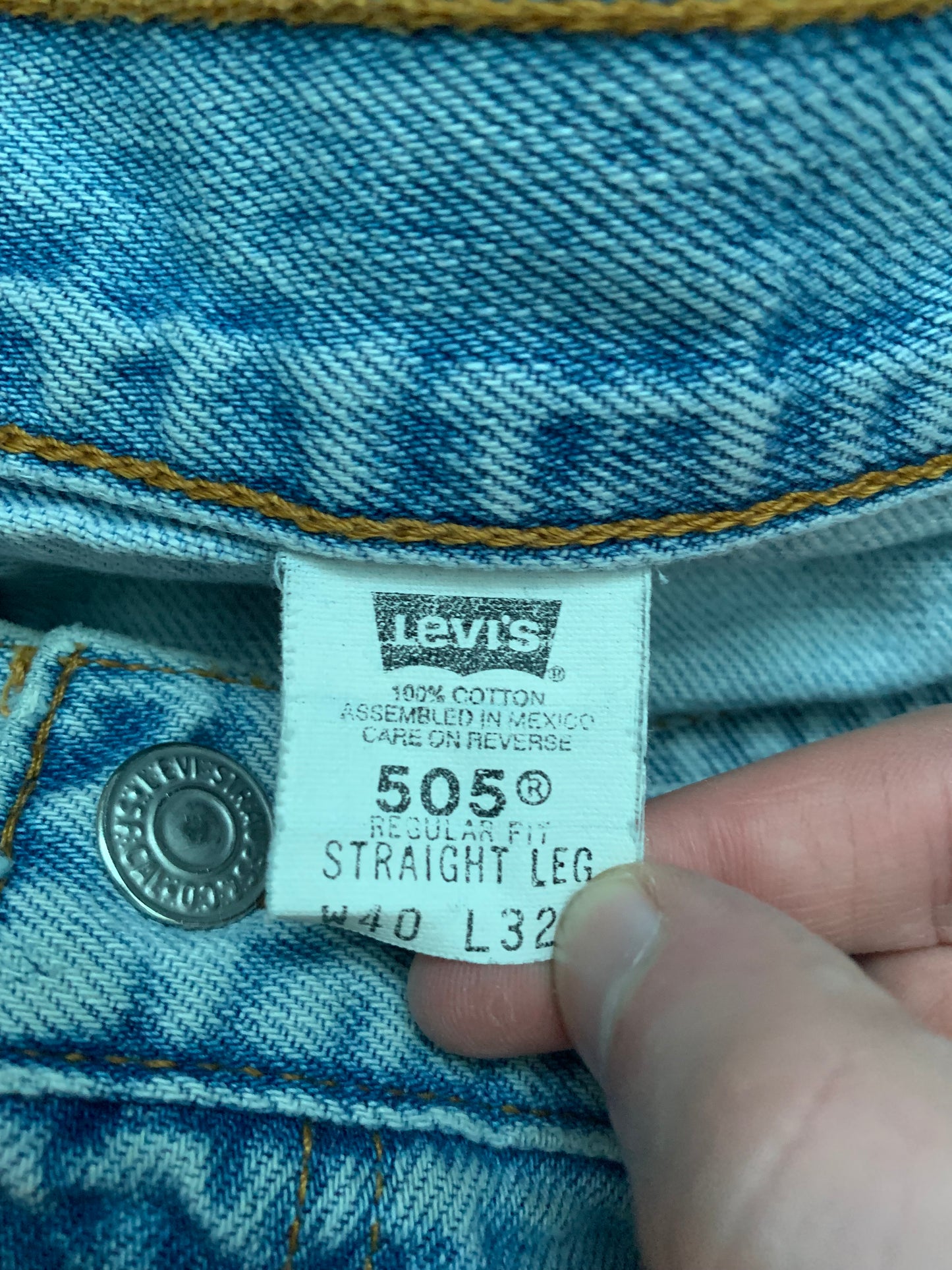 1999 Levi’s 505 (37x32)