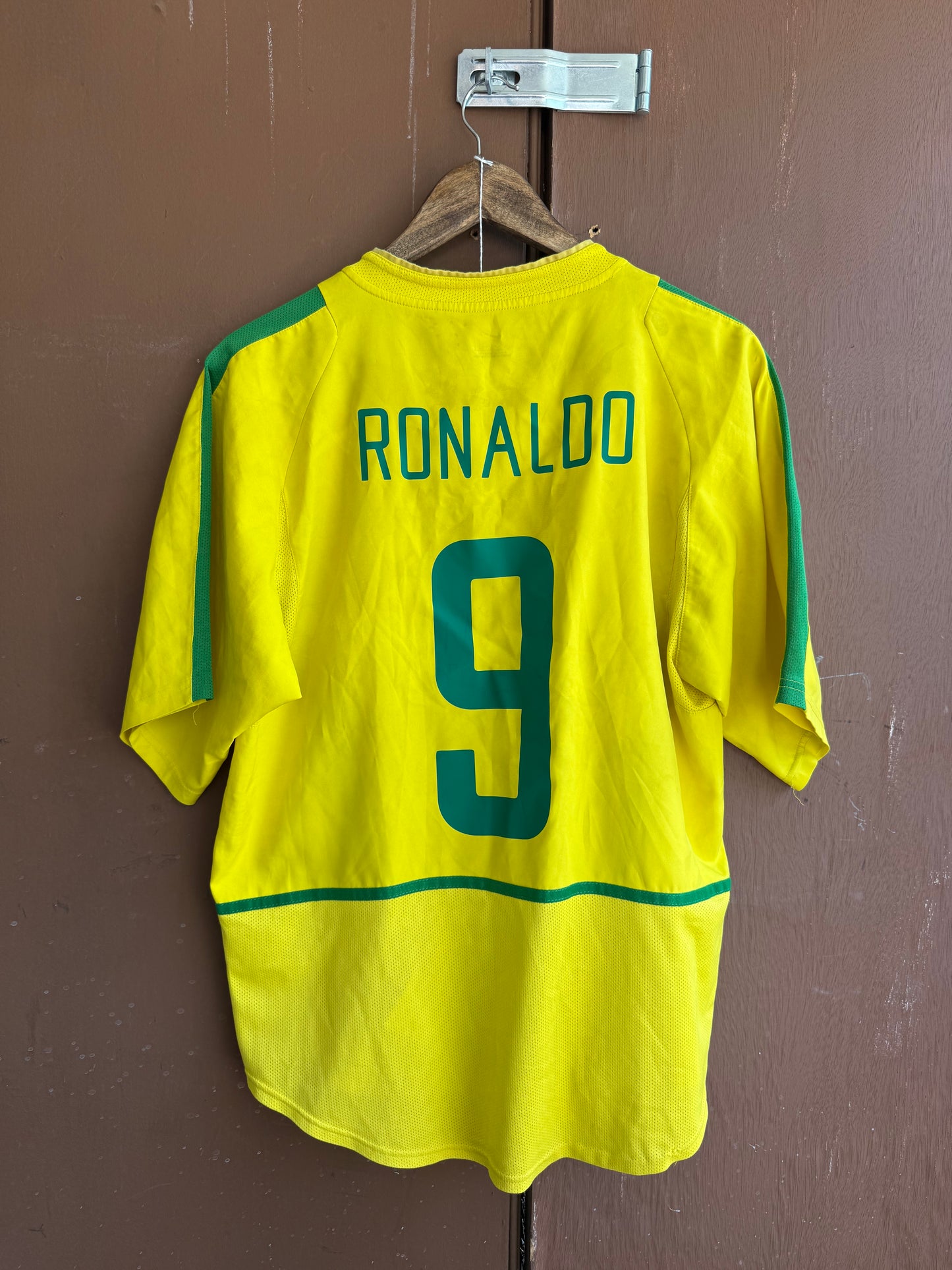 R9 2002 Brazil Nike Jersey (M)